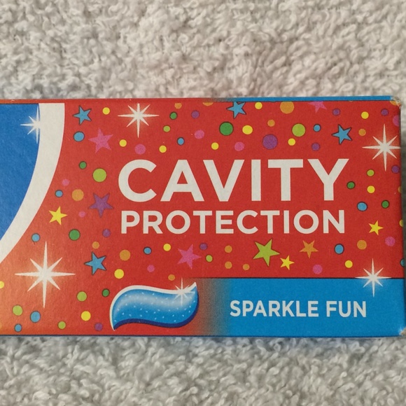 3 Crest Kids Cavity Protection Fluoride Toothpaste - Picture 4 of 8